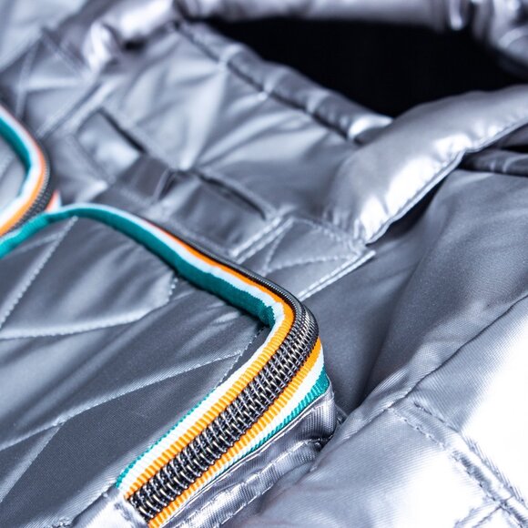 Lug Drifter Quilted Silver Tote Bag With Double Zipper Closure & Multi-Pockets - Picture 12 of 12